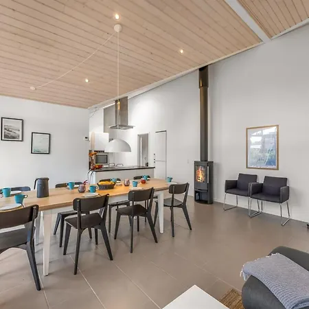 Smilla - 1-1km From The Sea By Interhome Nyaraló Hals